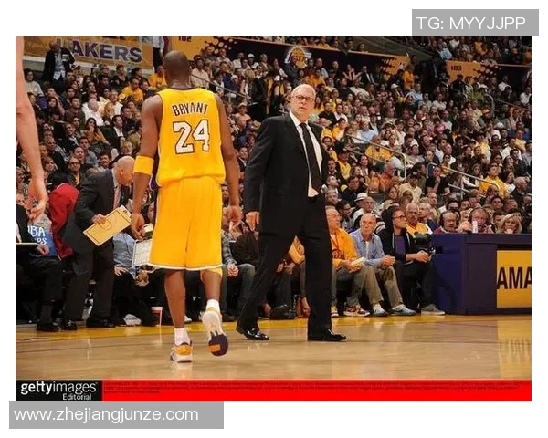 湖人勇士上海站激情对决NBA明星球员齐聚一堂引爆篮球盛宴