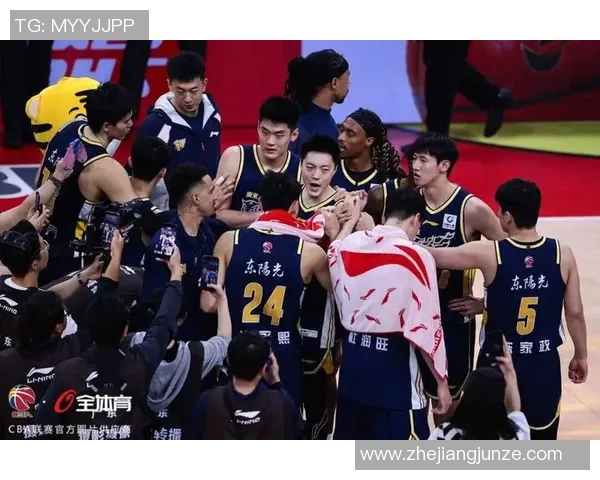 CBA广东队与新疆队昨晚激战比分揭晓精彩瞬间回顾